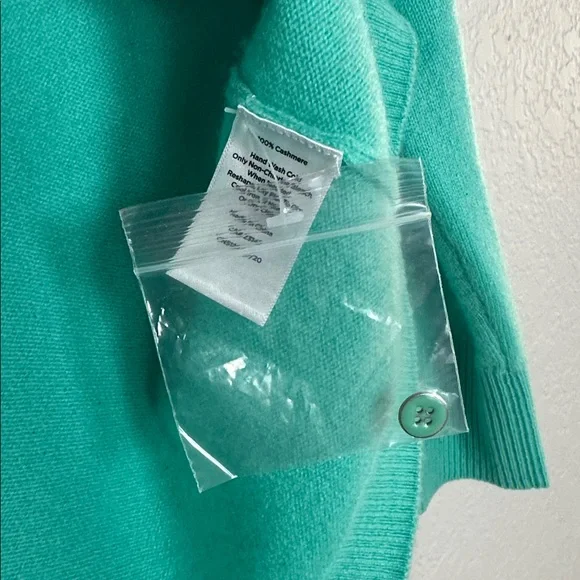 NEW Talbots Aqua Blue 100% Pure Cashmere Sweater Buttons Crew Neck Luxury Soft - Picture 4 of 7